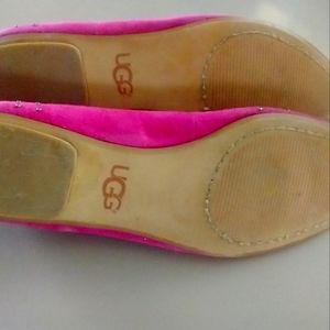 Vintage UGG bright pink rhinestone flats size 6